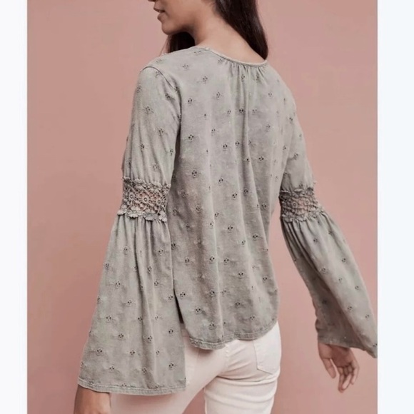 Anthropologie eri + ali Calvi Boho Eyelet Bell Sleeve Top in Green Size Small - Picture 4 of 8